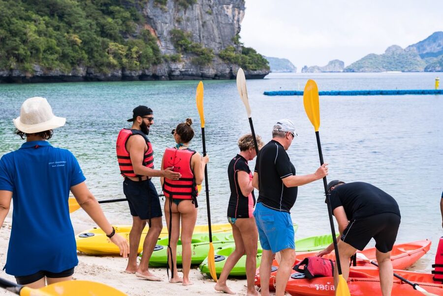 From Koh Samui: Ang Thong Marine Park VIP Small-Group Tour - Viewpoint Climb and Hidden Emerald Lagoon: The Best Photo Payoff