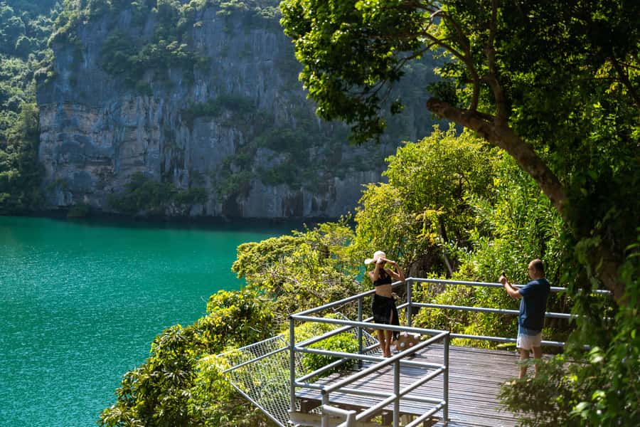 From Koh Samui: Ang Thong Marine Park VIP Small-Group Tour - White-Sand Beach Break: Quiet Time After the Main Hits