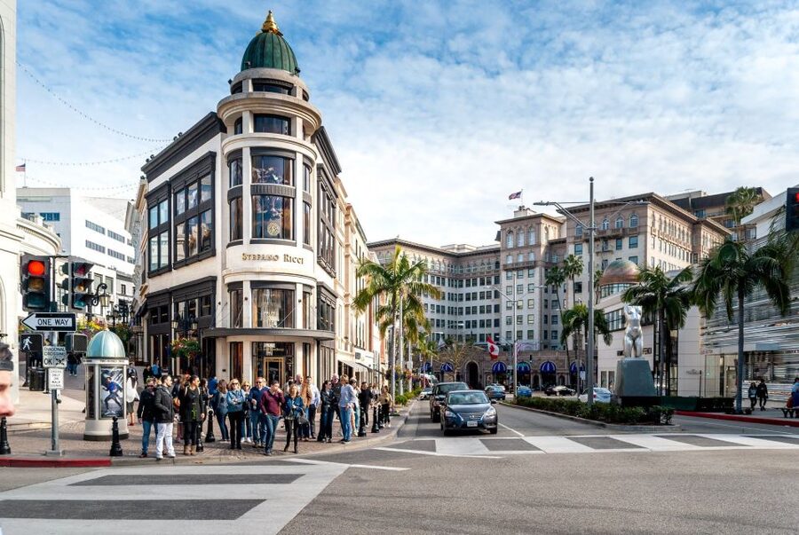 From Las Vegas: VIP Los Angeles/Hollywood Day Trip - From Vegas to LA in a VIP Mercedes-Benz: what the ride really gives you