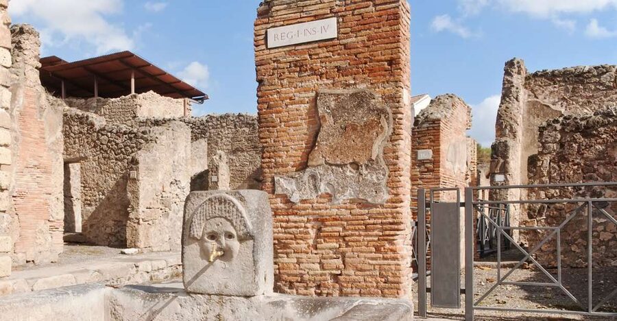 From Naples: Pompeii Ruins VIP Guided Tour - Key highlights worth caring about