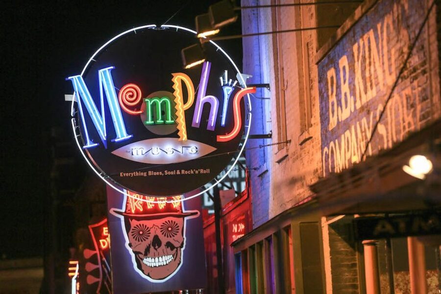From Nashville: Memphis Tour with Graceland VIP Access - VIP Graceland Access: More Than Just Seeing the House