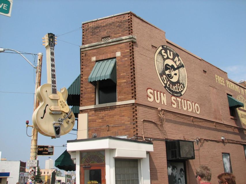 From Nashville: Memphis Tour with Graceland VIP Access - The Nashville–Memphis Coach Ride: Worth It, If You Use It Right