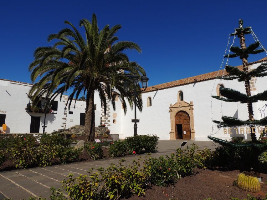 Fuerteventura: Island Highlights Guided VIP Sightseeing Tour - Betancuria (former capital, 1404): the village stop you’ll remember