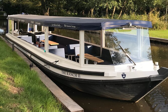 Giethoorn Private 1 or 2 Hour VIP Boat Tour - Key things to know before you book