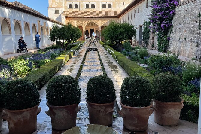 Granada : Alhambra Prestige Group Tour (VIP tickets included) - Key Points Worth Knowing