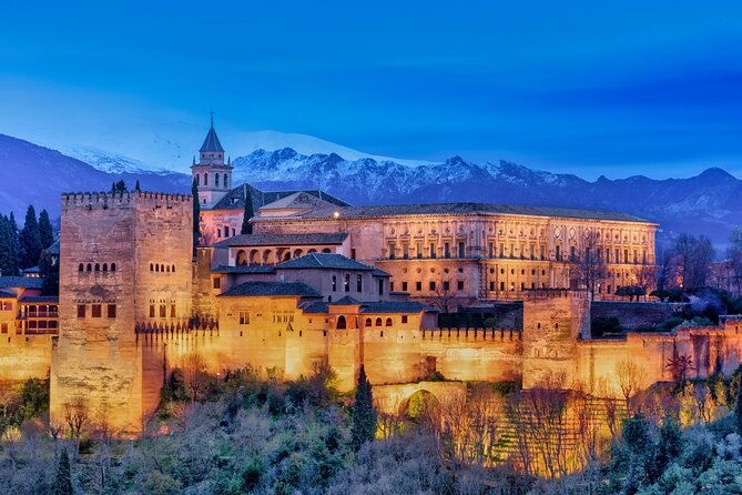 Granada : Private Alhambra Tour + Nazaries Palaces (VIP) - Alcazaba in 30 minutes: fort energy and big-picture perspective
