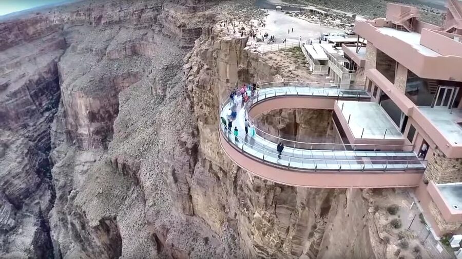 Grand Canyon Hoover Dam and Joshua Tree VIP Small Group Tour - Hoover Dam: a guided visit plus photo time in one hour
