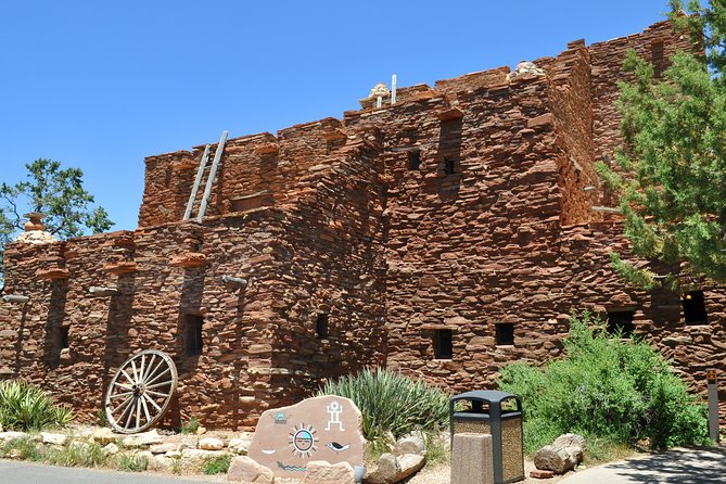 Grand Canyon National Park VIP Tour from Las Vegas - First Stretch: Hoover Dam and Early Vegas Stories