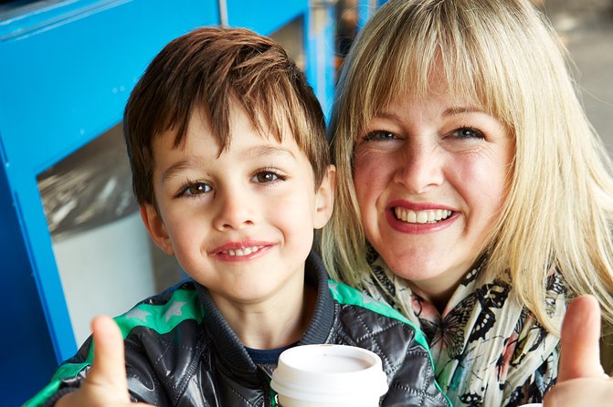 Granville Island Market Food Tour by Vancouver Foodie Tours - Guides and the extra tips: what makes the experience worth repeating