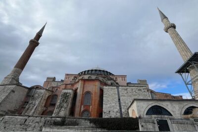 Hagia Sophia Guided Tour Priority entry - Seeing the dome through the guide’s eyes