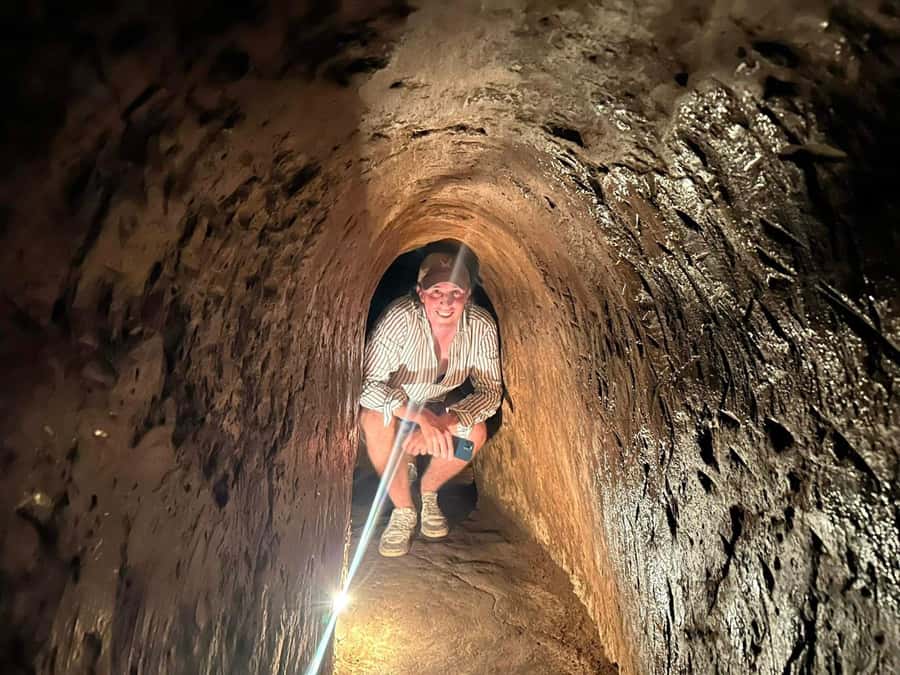 Ho Chi Minh City: Cu Chi Tunnels Ben Duoc VIP Limousine Tour - What to bring so the tunnels don’t feel miserable
