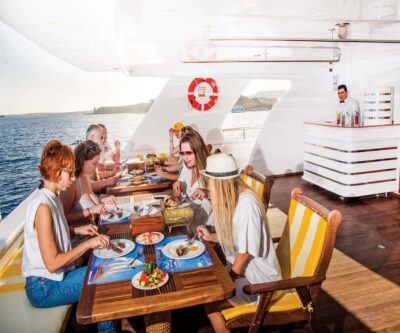 Hurghada: Elite vip snorkeling cruise with BBQ buffet lunch - First Snorkel Stop: Guided Safety and Coral Time