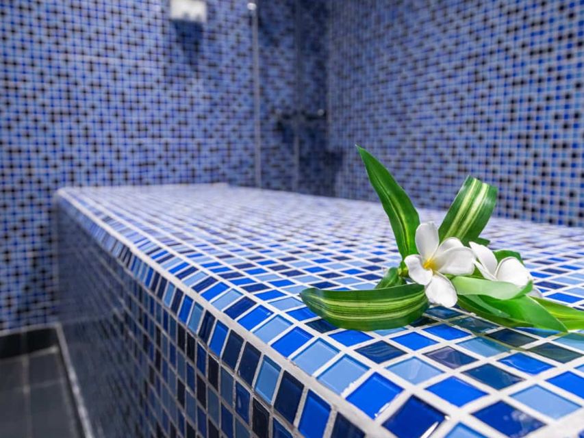 Hurghada: Luxury VIP Hammam & Spa with Transfer & Drink - Arrival Ritual: Tang juice, lockers, and the pre-spa reset