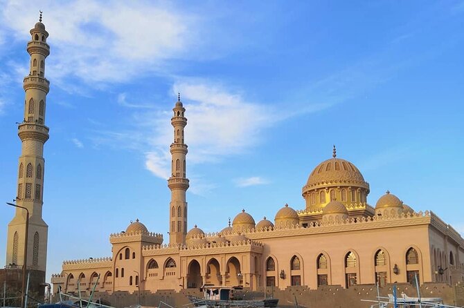 Hurghada VIP City Tour with Shopping Highlights - Stop 0: Hotel Pickup and the Guide’s Role (It’s More Than Small Talk)