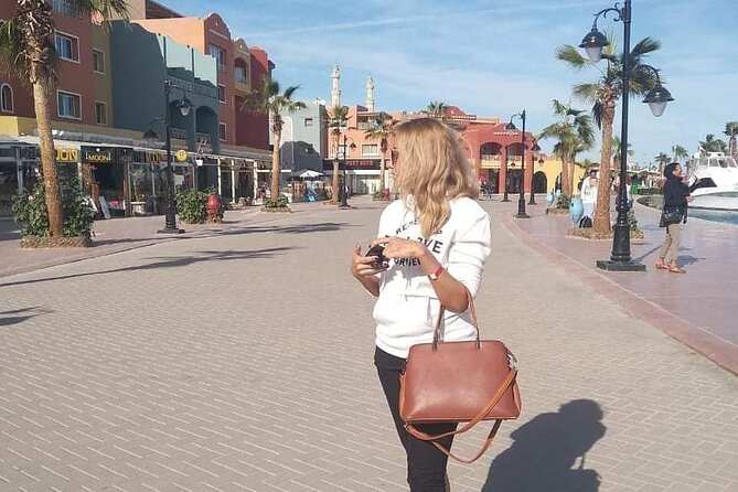 Hurghada VIP City Tour with Shopping Highlights - Mosque El Mina Masjid: A Sea-Front Landmark You Should Treat Respectfully