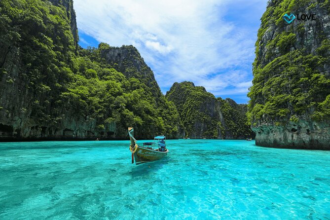 Hype Yacht : VIP Tour Phi Phi Island & Maya Bay from Phuket - Sunset Sailing Back: DJ, Drinks, and the Real Reason to Choose This Timing
