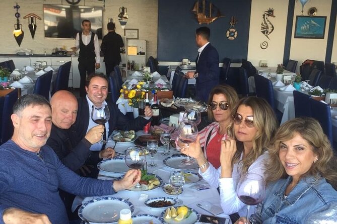Istanbul Airport VIP Transfer - Comfortable & Fast - English commentary on Istanbul as you ride
