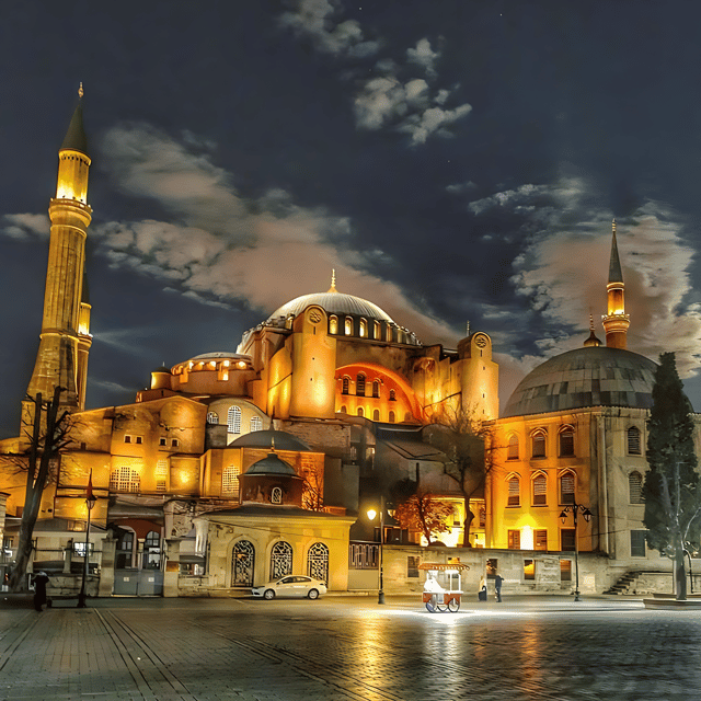 Istanbul: Exclusive Istanbul Night Tour with Private VIP Car - Price and Value: $118 per Group Up to 4