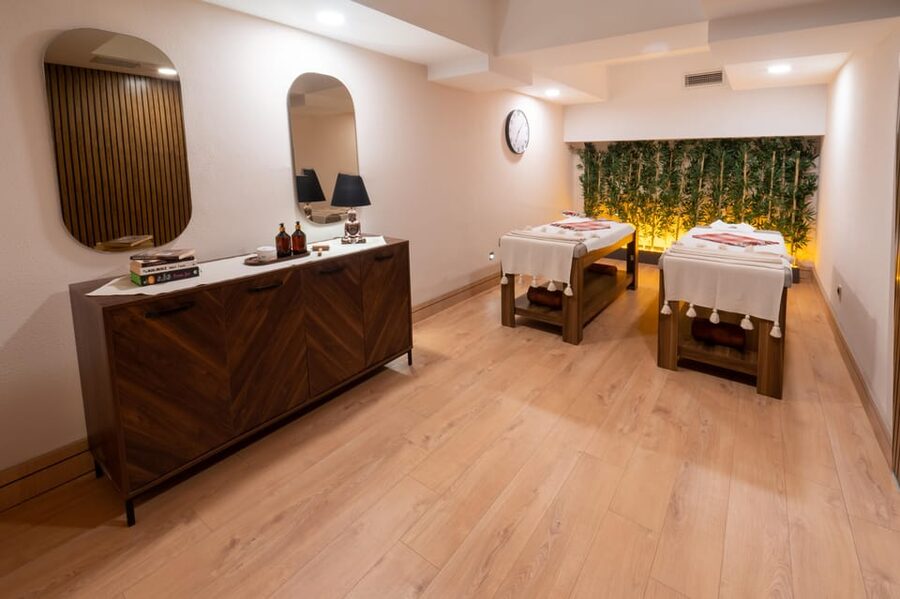 Istanbul: Public, Private or VIP Hammam & Spa in Old City - Public vs Private vs VIP: what you gain (and what you still share)