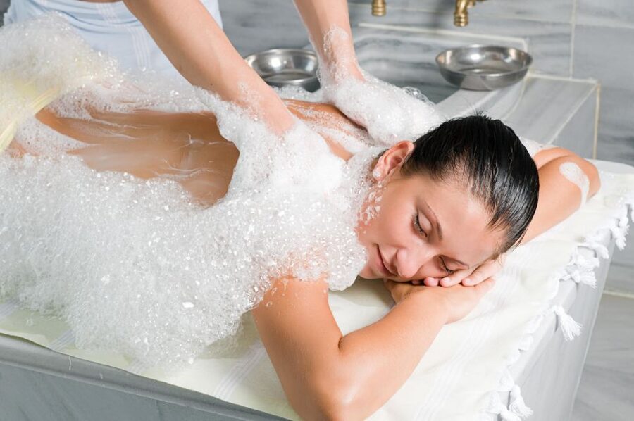Istanbul: VIP Turkish Bath & Free Transfers - Sauna and steam room: the cleansing warm-up