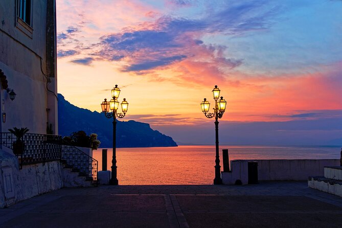 Jackie Kennedy Amalfi Coast Private Tour (Vintage Car & Boat) VIP EXCLUSIVE - Praiano: finishing strong on the last stretch