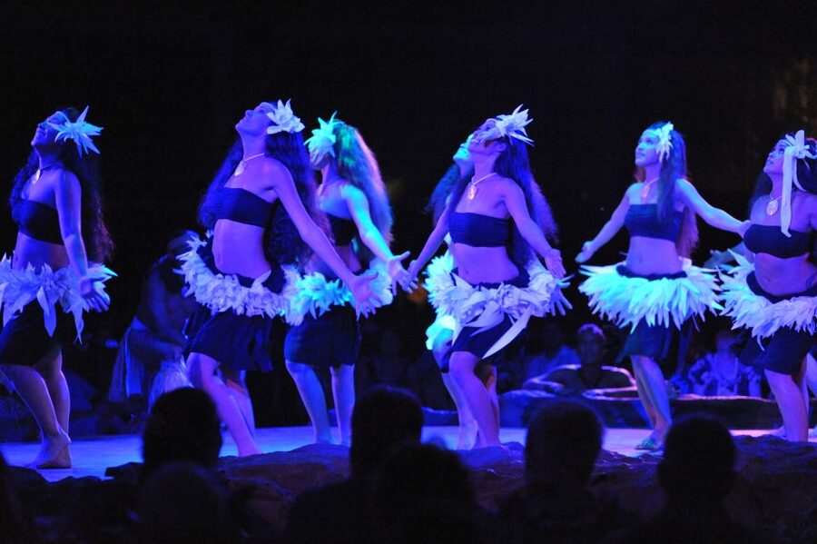 Kauai: VIP Manor House Dinner & Luau Kalamaku Show - Should you book this VIP dinner and luau?