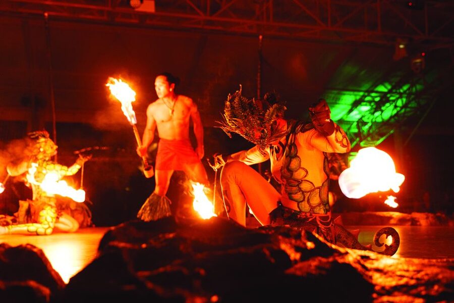 Kauai: VIP Manor House Dinner & Luau Kalamaku Show - Price and logistics: when this VIP dinner makes sense