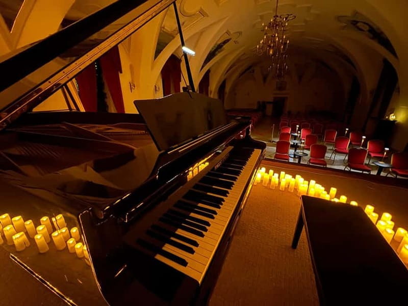 Krakow: Piano Trio Chopin & Friends Concert VIP with Wine - A 50-minute Chopin-and-friends concert by Wawel Castle