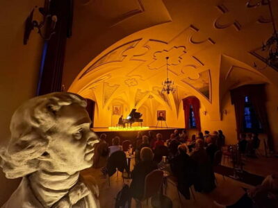 Krakow: Piano Trio Chopin & Friends Concert VIP with Wine - VIP wine, close seating, and monastery atmosphere