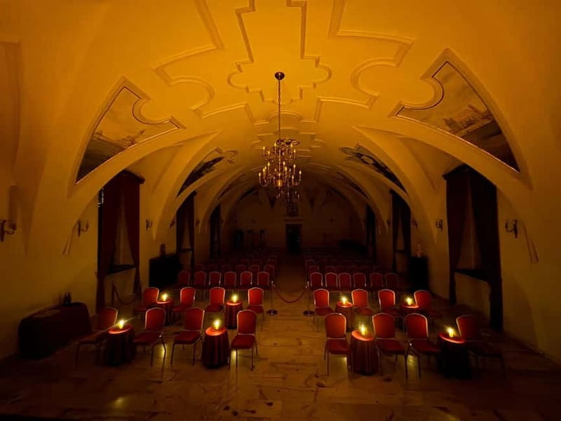 Krakow: Piano Trio Chopin & Friends Concert VIP with Wine - What the set list feels like: from Canon in D to Nessun Dorma