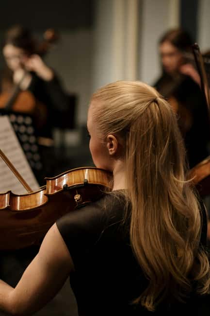 Krakow: Piano Trio Chopin & Friends Concert VIP with Wine - Getting to the Monastery of the Bernardine Fathers (without stress)