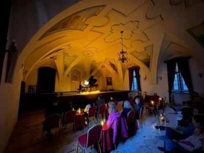Kraków: VIP Candlelight Concert The Music of Fryderyk Chopin - Inside the 17th-Century Church: Why the Setting Matters