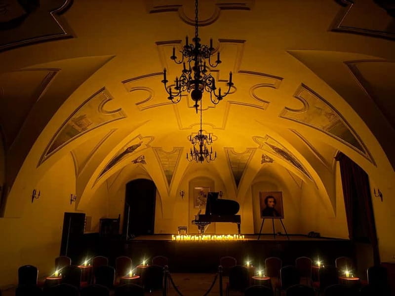 Kraków: VIP Candlelight Concert The Music of Fryderyk Chopin - VIP Front Seats, Welcome Drink, and Service Level