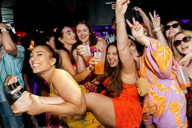 Lisbon: Pub Crawl with Open Bar, Shots & VIP Club Entry - Upgrade option: spirits in the open bar for Premium and Legendary editions