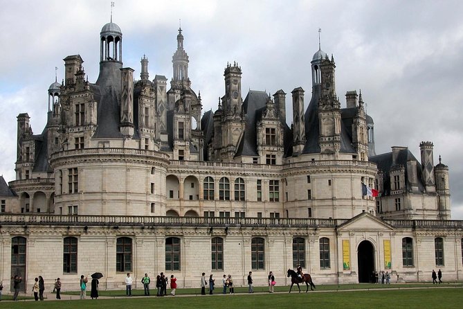 Loire Valley Castles VIP Private Tour: Chambord, Chenonceaux, Amboise - Why this Loire day works better than renting a car
