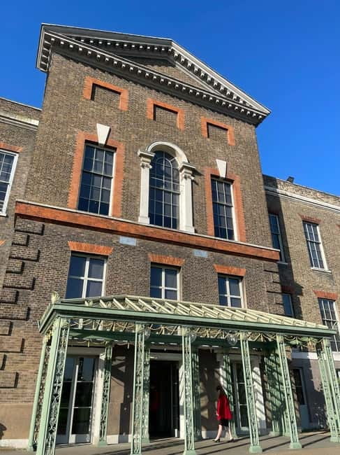 London: VIP Kensington Palace Gardens Tour & Royal High Tea - Should you book Kensington Palace Gardens plus Royal High Tea?