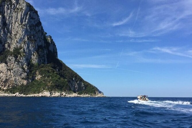 Luxury Capri Dining Experience & Aperitif with Yacht Transfer - Capri by Open-Top Taxi: from dock to dinner with zero stress