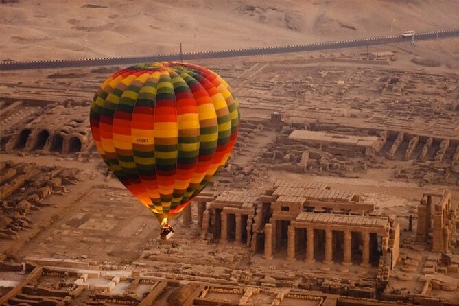 Luxury Hot Air Balloon Ride Luxor, Egypt VIP Service - 45 minutes airborne: Luxor temples and the Nile in sunrise light
