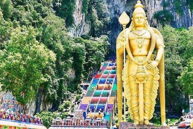 LUXURY VIP bus: Kuala Lumpur (KL) guided day tour from Singapore - Petronas Twin Towers: skybridge and the Level 86 payoff