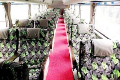 LUXURY VIP bus: Kuala Lumpur (KL) guided day tour from Singapore - Batu Caves and Sri Durgai Amman Temple: stairs, color, and timing