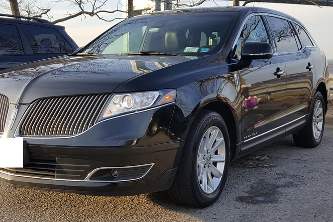 Luxury VIP New York City Airport Arrival Transfer by Sedan or SUV - Sedans vs SUVs: Choosing the Right Vehicle Class