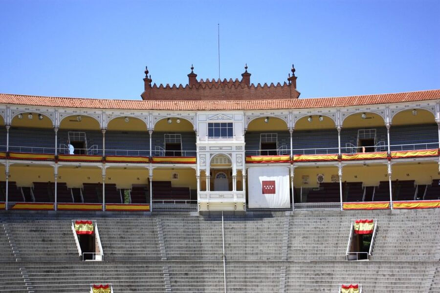 Madrid: Las Ventas Bullring VIP Private Guided Tour - Meeting at Calle Alcalá 237 and Getting the 1.5-Hour Rhythm Right
