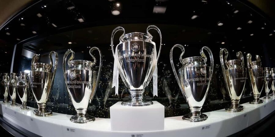 Madrid: Private VIP Real Madrid Bernabeu Stadium Tour - Inside Bernabéu: the pitch view that feels almost real