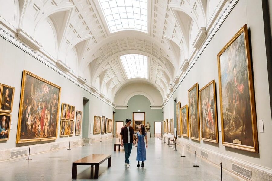 Madrid: VIP Prado Exclusive Pre Opening Museum Tour - Las Meninas and the court of attention