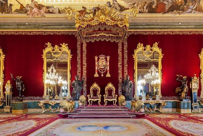 Madrid: VIP PRIVATE Royal Palace and Prado Museum. - Royal Armoury: a short stop that can be a big win