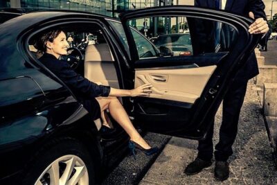 Madrid VIP Private & Secure Airport Transfer - The Drive to Your Madrid Address: Comfort, Direct Routing, and Real-World Extras