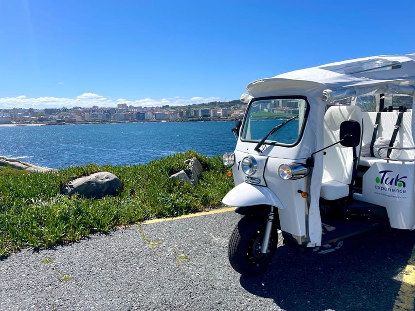 Malaga: VIP private Tuk Tuk tour - Streets with personality: Larios, the city hall area, and classic squares