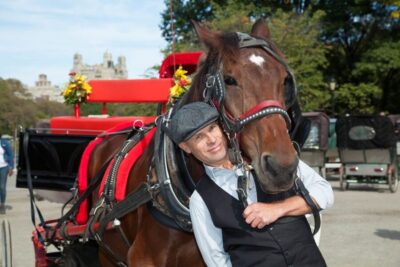 Manhattan: VIP Private Horse Carriage Ride in Central Park - Where You Meet: The José Martí Equestrian Statue