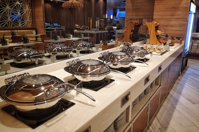 Mera VIP Lounge at Cancun International Airport - Crowds, Lines, and Assigned Seating: How to Avoid the Worst-Case Scenario