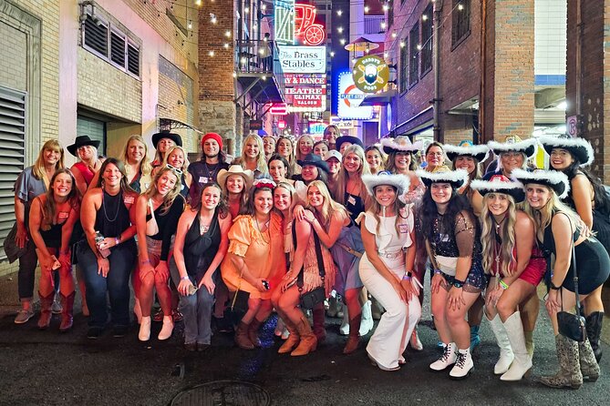 Nashville Bar Crawl with VIP Club Entrance and Bonus Shots - Stop 1: Lower Broadway kickoff at Coyote Ugly
